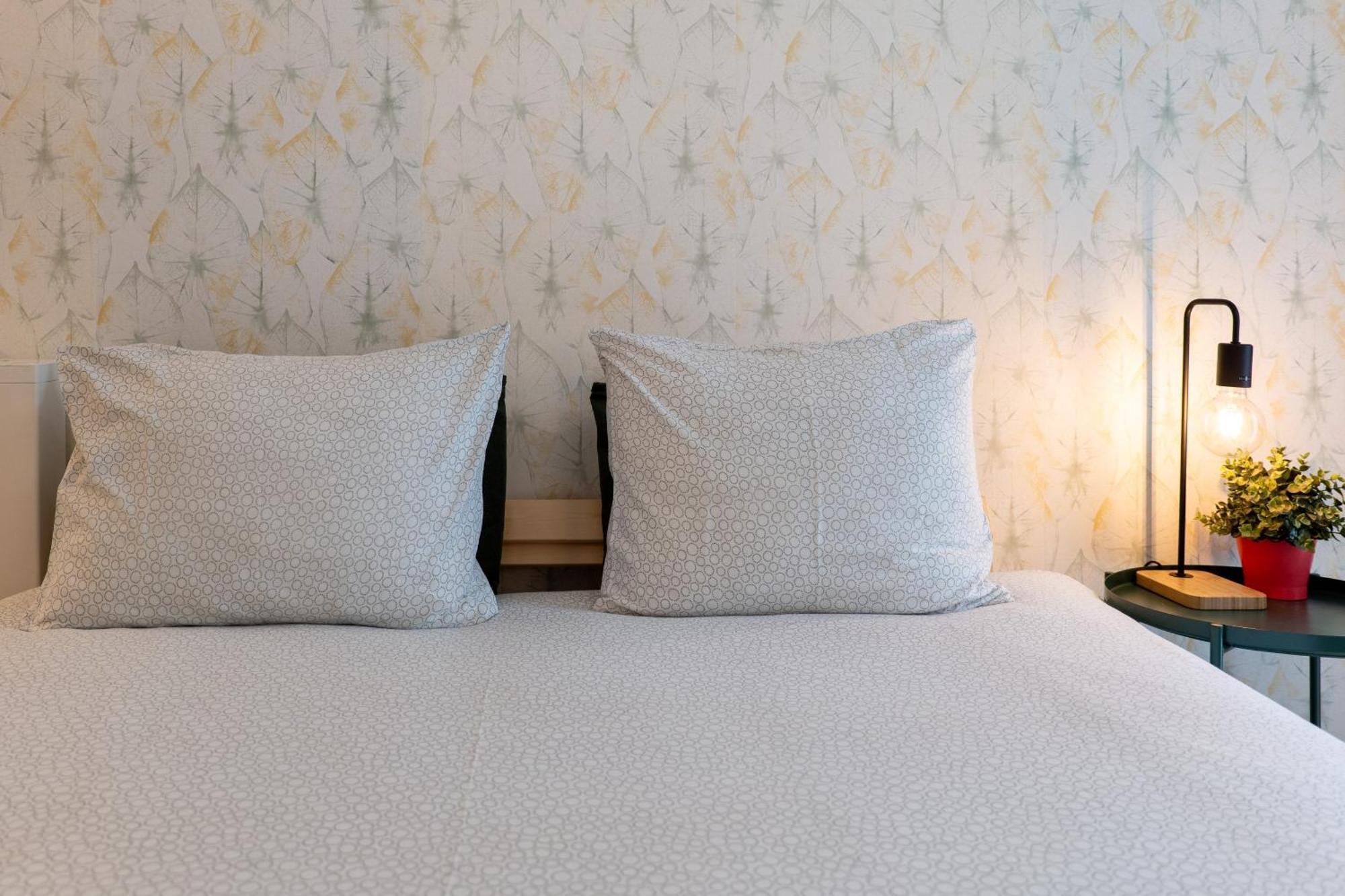 Renovated Feb25 Clerigos Cozy Balcony With Self Check In Appartement Porto Buitenkant foto